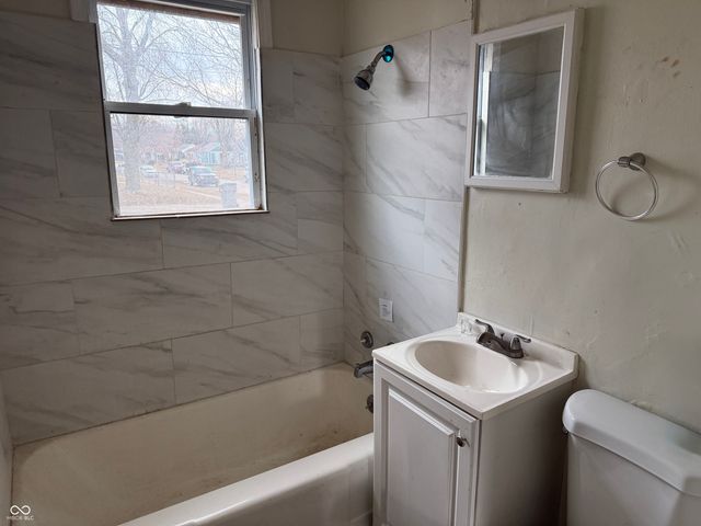 4301 E 21st Street, Indianapolis, IN 46218