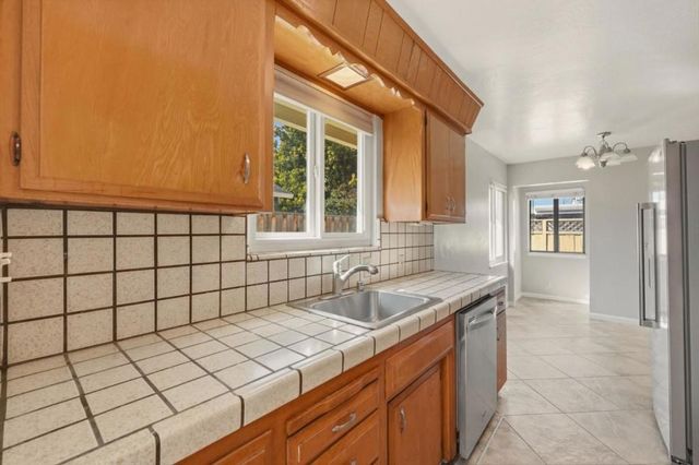 1846 Los Padres Boulevard, Santa Clara, CA 95050