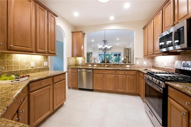 1826 Tarpon Bay DR S 91, Naples, FL 34119