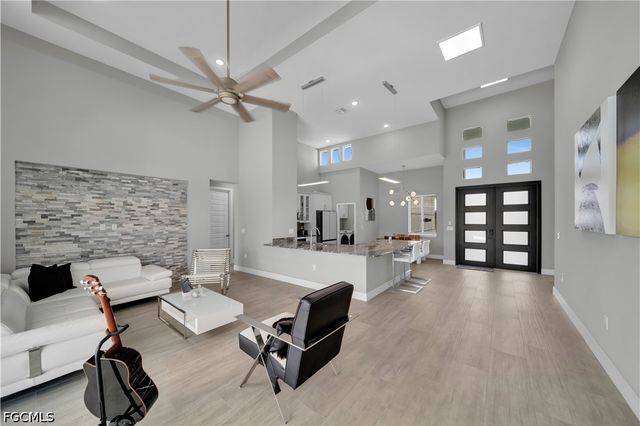 1425 SW 24th ST, Cape Coral, FL 33991