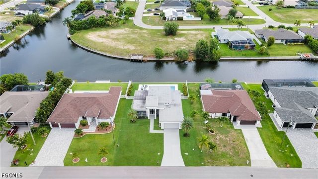 1425 SW 24th ST, Cape Coral, FL 33991