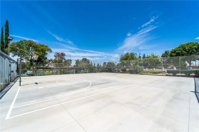 1382 Via Santiago D, Corona, CA 92882