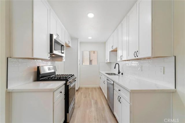 1382 Via Santiago D, Corona, CA 92882
