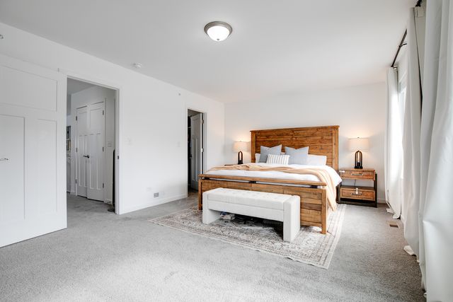 1021 Gillespie Lane, Yorkville, IL 60560