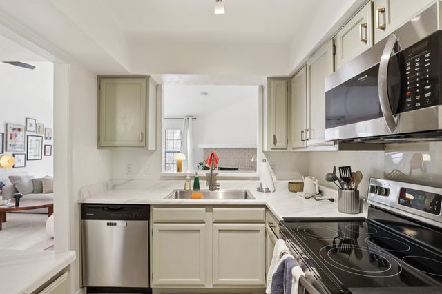 2835 Keller Springs Road 1104, Carrollton, TX 75006