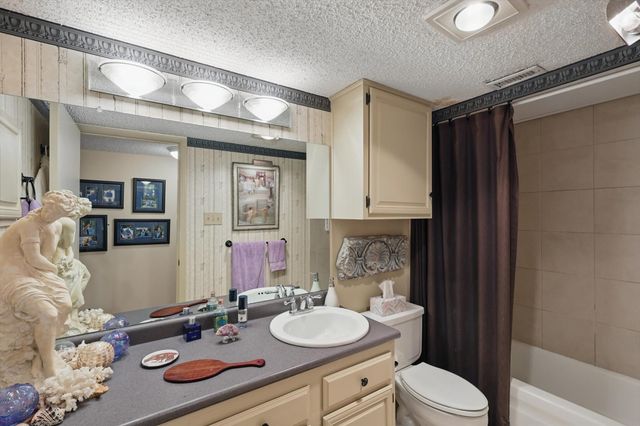 9801 Royal Lane 804, Dallas, TX 75231