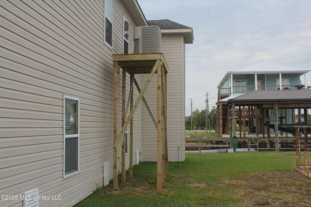 11184 Tahiti Street, Bay Saint Louis, MS 39520