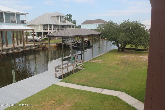 11184 Tahiti Street, Bay Saint Louis, MS 39520