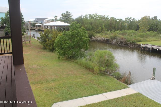 11184 Tahiti Street, Bay Saint Louis, MS 39520