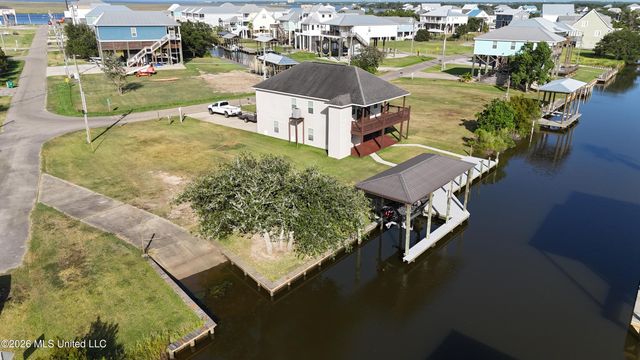 11184 Tahiti Street, Bay Saint Louis, MS 39520