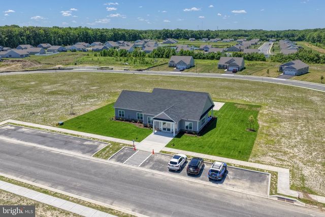 401 ALEZACH DR, Dover, DE 19901