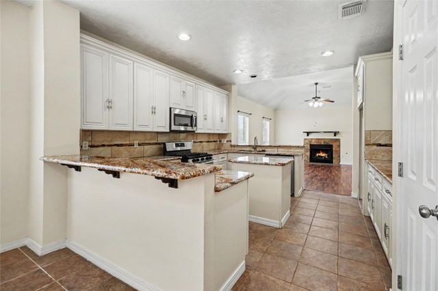 9714 Crystal Boulevard, Baytown, TX 77521