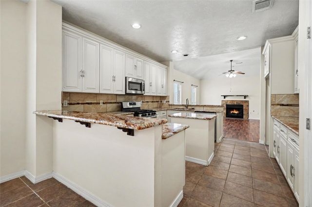 9714 Crystal Boulevard, Baytown, TX 77521
