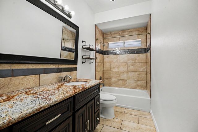 9714 Crystal Boulevard, Baytown, TX 77521