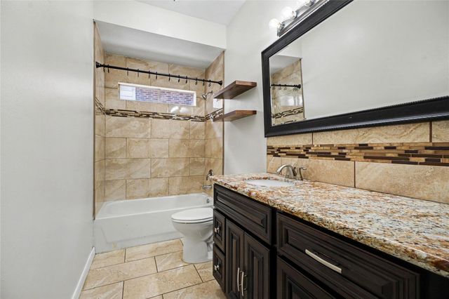 9714 Crystal Boulevard, Baytown, TX 77521