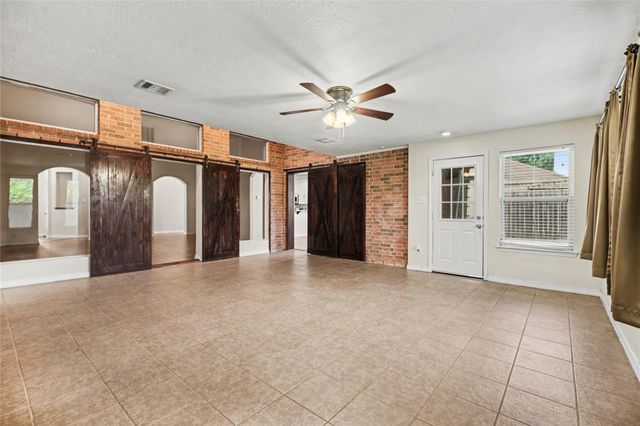 9714 Crystal Boulevard, Baytown, TX 77521