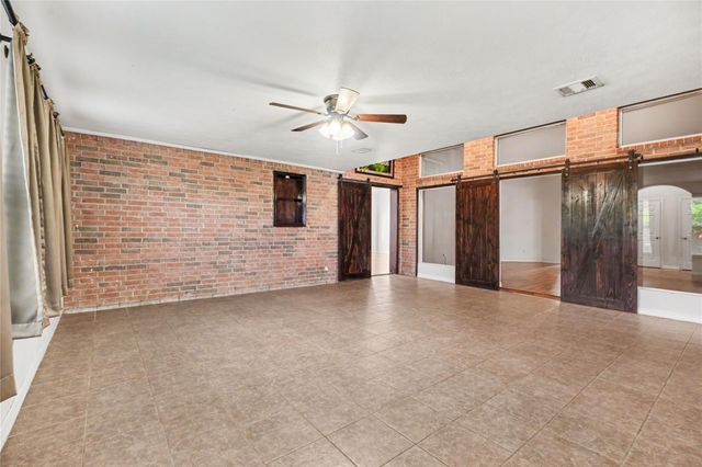 9714 Crystal Boulevard, Baytown, TX 77521