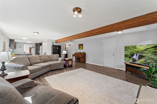 15213 103rd Avenue Ct E, Puyallup, WA 98374