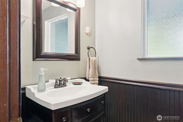 15213 103rd Avenue Ct E, Puyallup, WA 98374