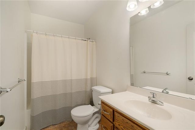 15613 White Drive, Belton, MO 64012