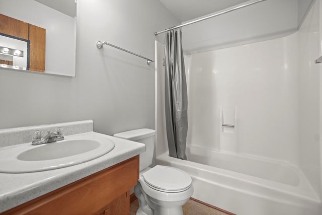 910 S Division Street, Mount Vernon, OH 43050