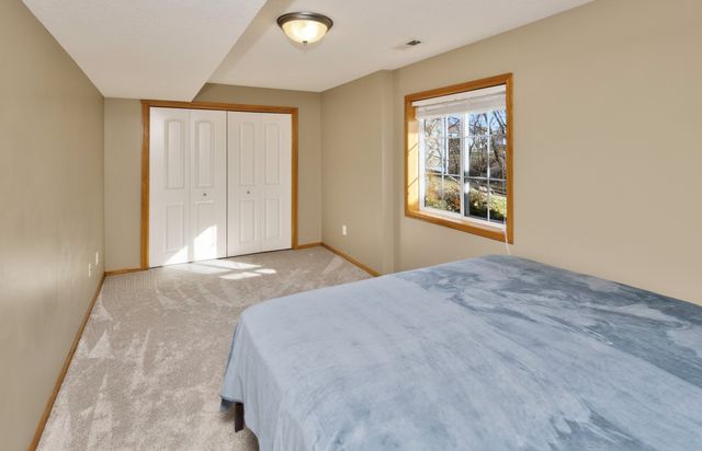 3625 Brook Run Drive, Des Moines, IA 50317