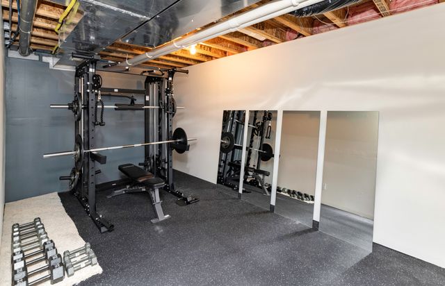 3625 Brook Run Drive, Des Moines, IA 50317