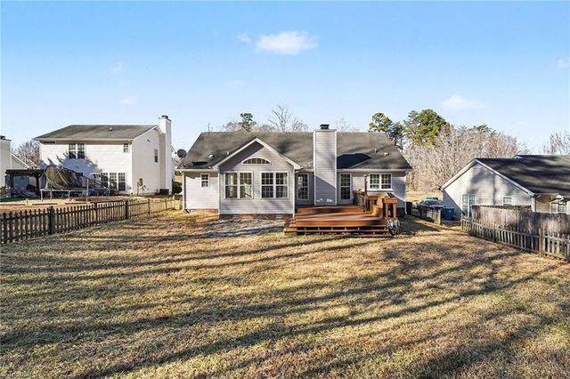 1609 Hargrove Drive, Mcleansville, NC 27301