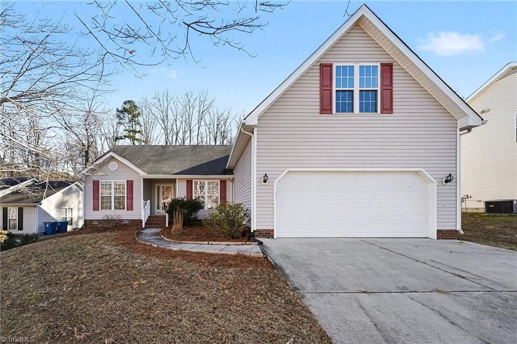 1609 Hargrove Drive, Mcleansville, NC 27301