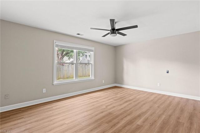 2516 Brigstock CT, Virginia Beach, VA 23454