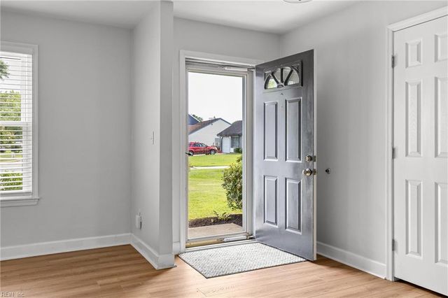 2516 Brigstock CT, Virginia Beach, VA 23454