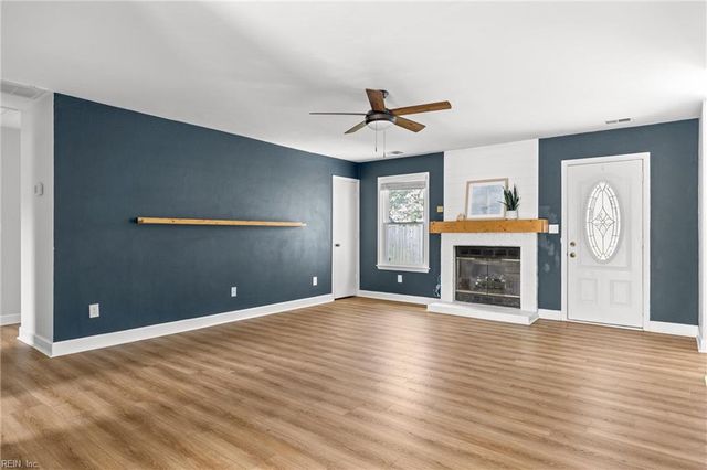2516 Brigstock CT, Virginia Beach, VA 23454
