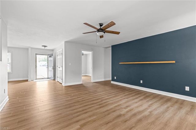 2516 Brigstock CT, Virginia Beach, VA 23454