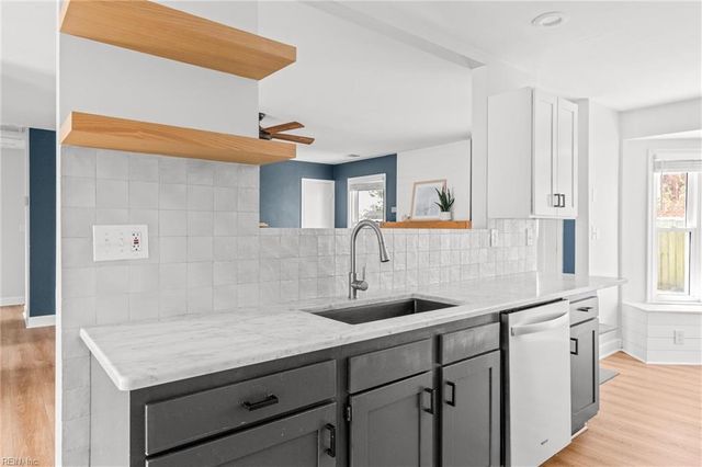 2516 Brigstock CT, Virginia Beach, VA 23454