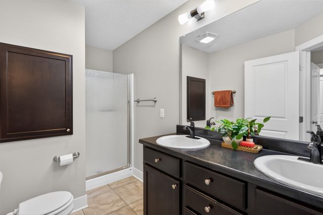 4854 NE McDougal Lane, Ankeny, IA 50021