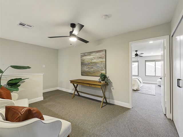 6704 E Northwest Highway, Dallas, TX 75231