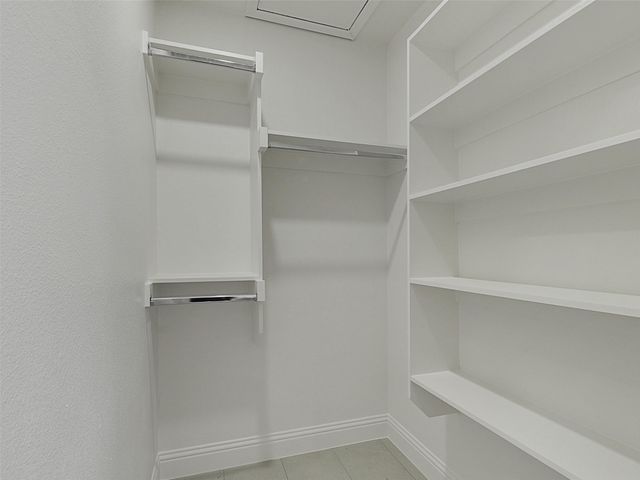 6704 E Northwest Highway, Dallas, TX 75231