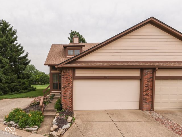602 Cielo Vista Drive 602, Greenwood, IN 46143