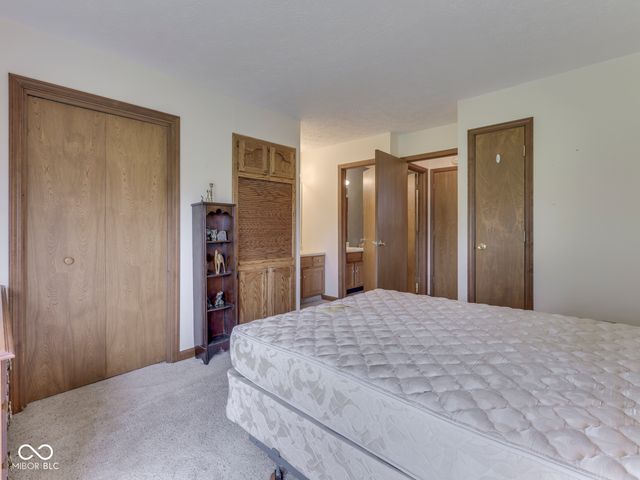602 Cielo Vista Drive 602, Greenwood, IN 46143
