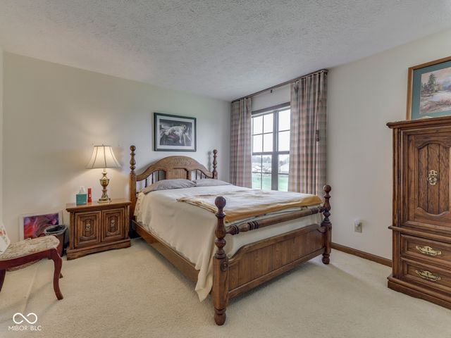 602 Cielo Vista Drive 602, Greenwood, IN 46143