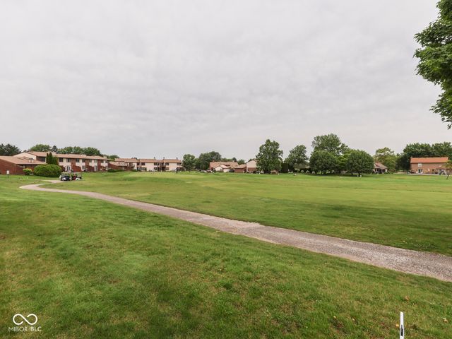 602 Cielo Vista Drive 602, Greenwood, IN 46143