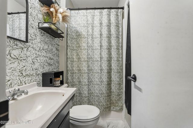 1822 Wickham Way, Louisville, KY 40223