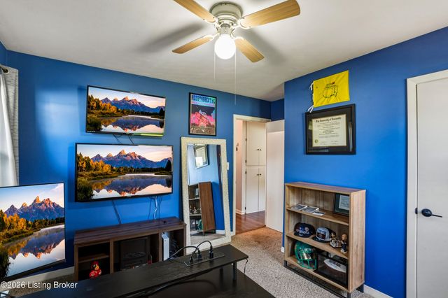 1822 Wickham Way, Louisville, KY 40223