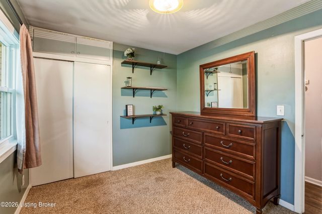 1822 Wickham Way, Louisville, KY 40223