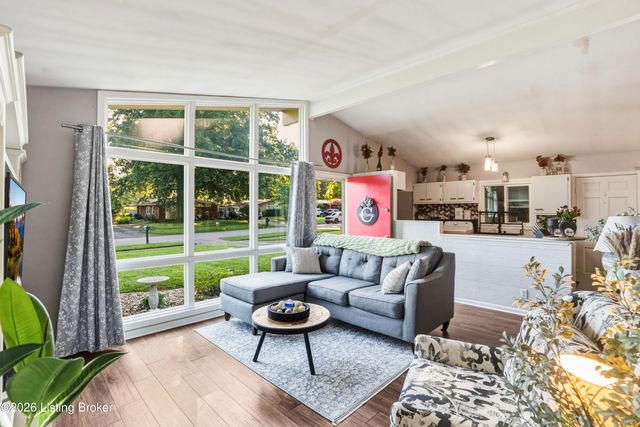 1822 Wickham Way, Louisville, KY 40223