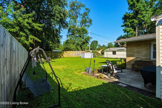 1822 Wickham Way, Louisville, KY 40223