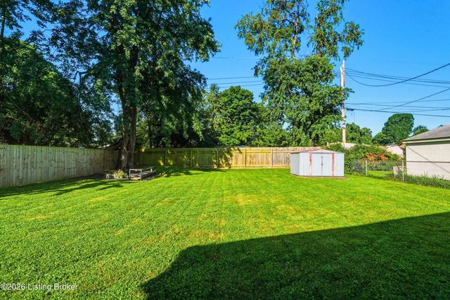 1822 Wickham Way, Louisville, KY 40223