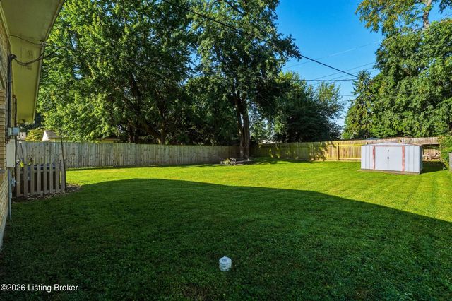 1822 Wickham Way, Louisville, KY 40223