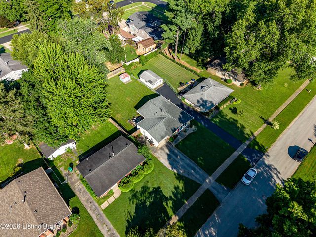 1822 Wickham Way, Louisville, KY 40223