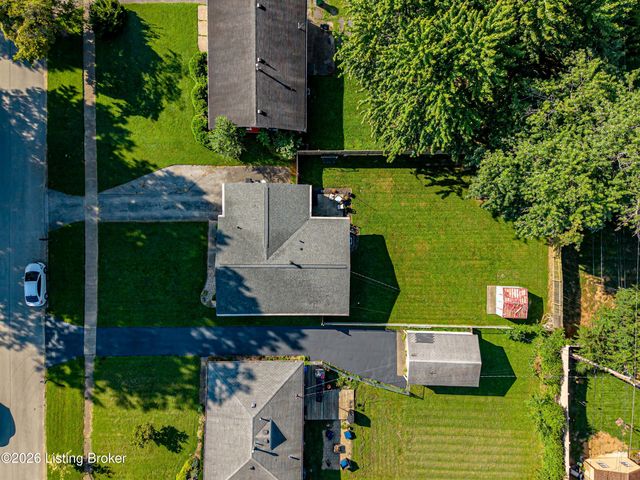 1822 Wickham Way, Louisville, KY 40223